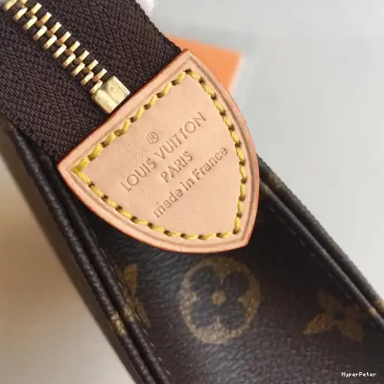 VUITTON POUCH TOILETRY 19 LOUIS 0701